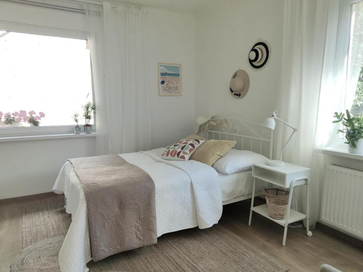 Apartament W Sasiedztwie Lasu 1800M Od Morza Сопот Екстер'єр фото